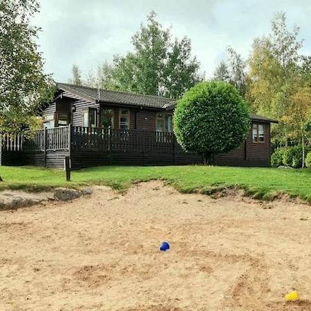 4 Bed Luxury Lodge With Hot Tub Near Lake District Warton  Zewnętrze zdjęcie
